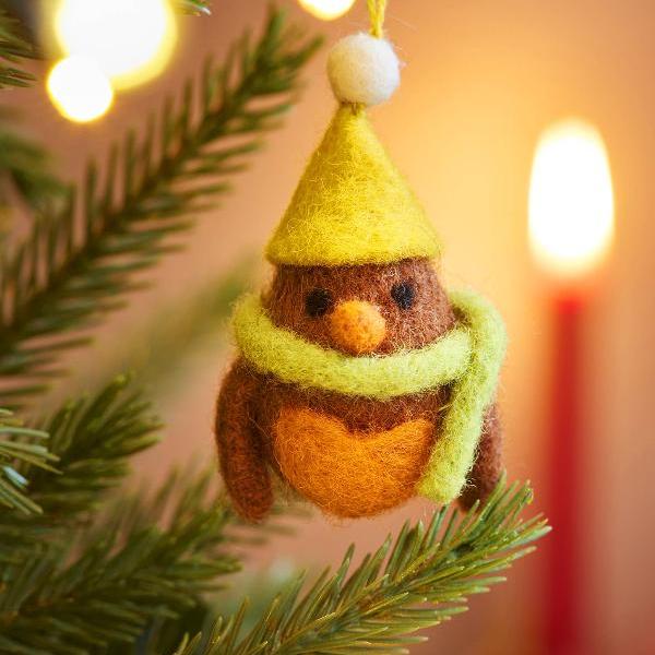 Set of 5 Hanging Felt Robin Decorations