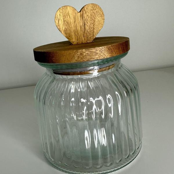 Heart storage jar
