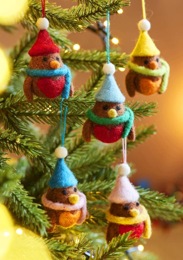 Set of 5 Hanging Felt Robin Decorations