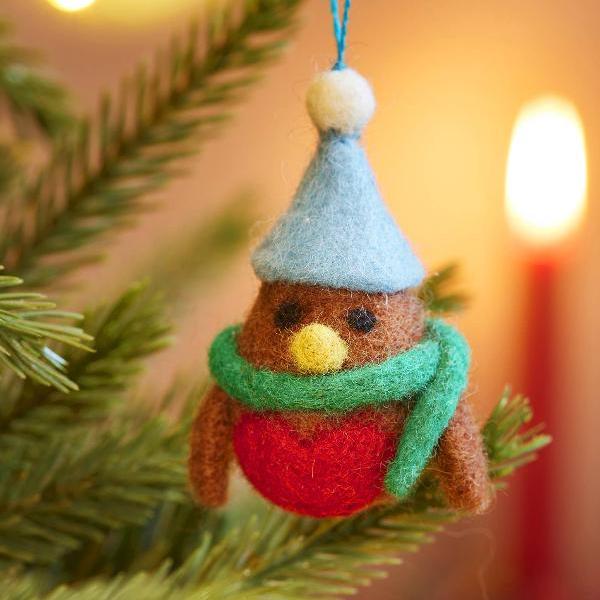 Set of 5 Hanging Felt Robin Decorations